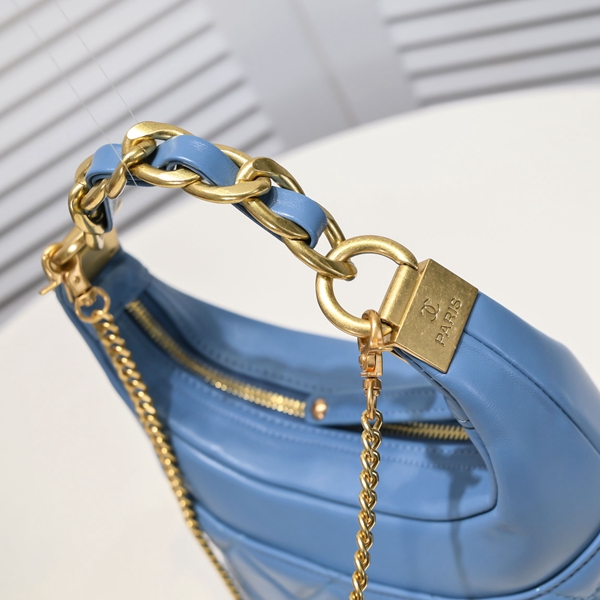 シャネルバッグ素材ディテール